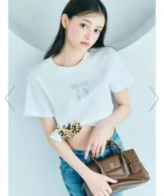 新品未使用 SNIDEL スナイデル ♡ ラインストーンTシャツ リボンのサムネイル