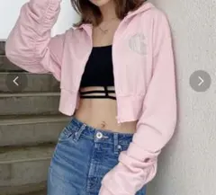 GYDA クロップドパーカー