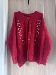 完売カラーAlley Tokyoレッド 花柄刺繍 ニットカーディガン