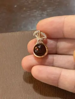 琥珀ペンダントネックレス　18kgf チェーン有り　鑑定書有り