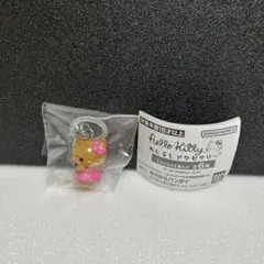 ハローキティ　めじるしアクセサリー　ガチャ　日焼け