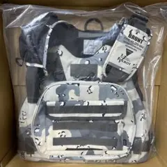 新品未使用 brunt ライフジャケット　夜チョコチップ 新品未使用 brunt ライフジャケット 夜チョコチップ