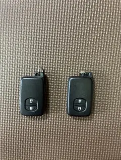 トヨタ 純正 スマートキー 4ボタン - メルカリ