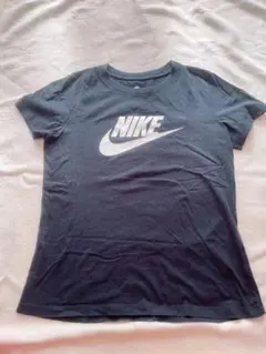 NIKE Tシャツ