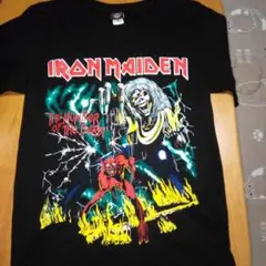 IRON MAIDEN 格好いい生かした三大 ヘビィ・メタルバンドの一組です。