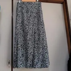 GU 花柄フレアロングスカート