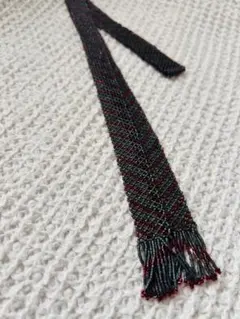 11グリーンとレッドのメッシュ編み ループタイ