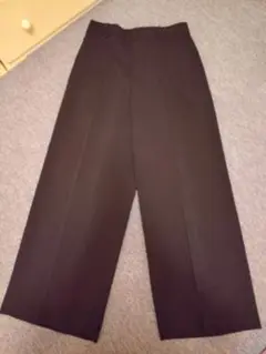 UNIQLO　黒ワイドパンツ