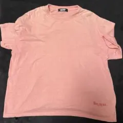 kutir ピンク Tシャツ 刺繍入りのサムネイル