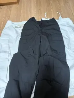 元値23000円全7着！！ 黒カーゴパンツ・オリーブジャケット・ネイビーセータ