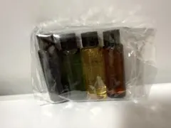 shu uemura クレンジングオイル ミニボトル 4本セットのサムネイル