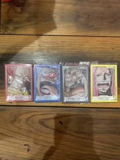 ワンピース 一番くじ4個セット シャンクス バギー 黒ひげ ボニー　四皇ではない