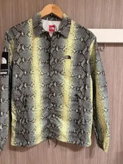 THE NORTH FACE × Supreme ヘビ柄ナイロンジャケット