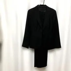 美品レディースパンツスーツ　ブラック　11AR号　ウール100%