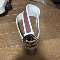 Gucci ホワイトレザー GGロゴベルト