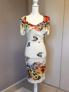 Dolce & Gabbana フラワープリント 半袖トップス 36 Dolce & Gabbana 花柄 半袖トップス 36 - メルカリ