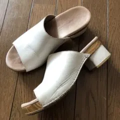 Item thumbnail for item 27cee820-61e3-4b80-8089-c6ae330f6af9