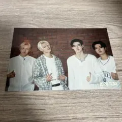 ENHYPEN フォト　ヒスン　ニキ　ソンフン　ジェイ