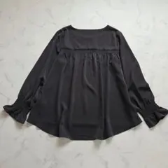 アデイインザライフ　バックシャーリング　異素材切り替えブラウス　Ｆ　グレーのサムネイル
