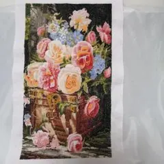 クロスステッチ　花々とトランク箱　完成品