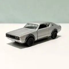 トミカプレミアム　No.17 日産　スカイライン　2000 GT-R ケンメリ