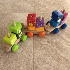 Hape 木製積み木トレイン