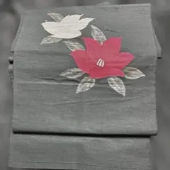 名古屋帯 、黒地に花柄 赤ピンク花刺繍、麻田入りの様な貼り感、厚み一重新品、美品