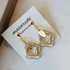 【クリップ イヤリング 】2点目-100円 ピアス 変更可能 チャーム ホワイト