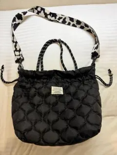 レディースショルダーバッグ ブラックキルティングショルダーバッグ