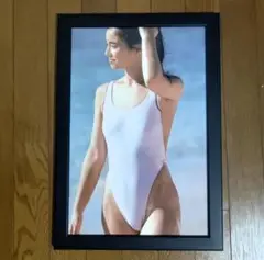 昭和アイドル　石田ゆり子　水着　ポスター 　43.5cm 28.5cm