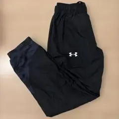 UNDER ARMOUR ジャージ パンツ 黒 カモフラ柄　150