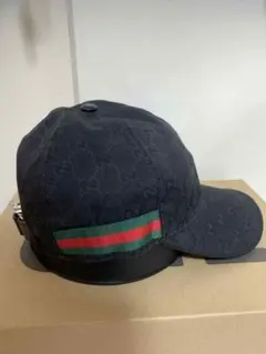 美品 グッチ ホースビット柄 シェリーライン ベースボールキャップ 黒×赤 美品 グッチ ホースビット柄 シェリーライン ベースボール