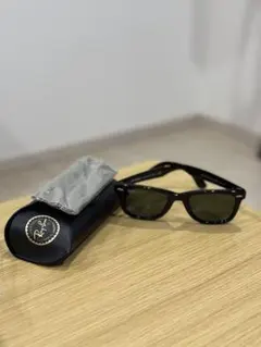 Ray-Ban Wayfarer サングラス ケース付き