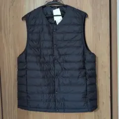 新品タグ付き　ユニクロ　パフテックコンパクトベスト M　メンズ
