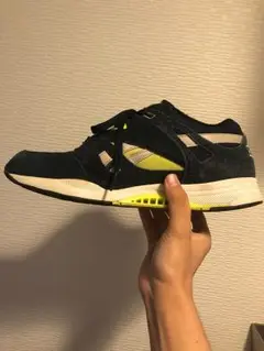 デッドストック スニーカー