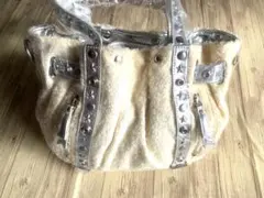 Item thumbnail for item cab0487b-5263-41bf-86a0-8a39f8bea5ab