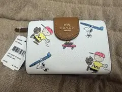 coachコラボ　二つ折り財布　新品未使用