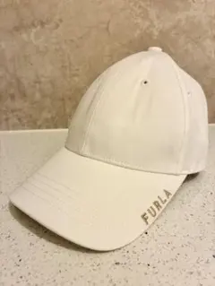 FURLA キャップ ホワイト