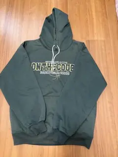 ON THE COURT パーカーグリーン Lサイズ