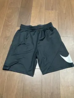 Nike DRI-FIT ブラックショートパンツ L