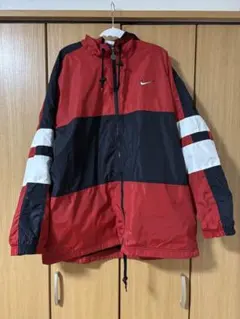 Nike ナイロンジャケット フード付き 赤黒