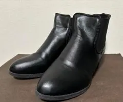 ブラック サイドゴアブーツ 低ヒール