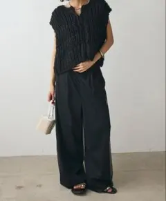 ESICA ハンドニットロービングベスト ニットベスト 黒