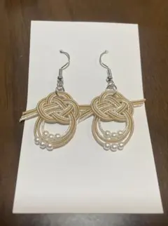 【再販】水引ピアスベージュ系ハンドメイドアクセサリーポケットティッシュ付