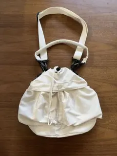 値下げ‼️ショルダーバッグ　ユーティリティバッグ　オフホワイト