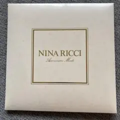 NINA RICCI 大判 花柄ハンカチ