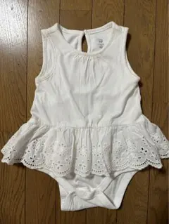 baby GAP 白　ロンパース