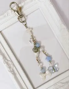 ビーズキーホルダー　チャーム　青　水色　リボン　y2k