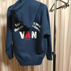 VAN ネイビー パーカー M オークション開始！