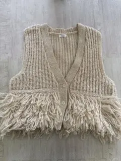 ローリーズファーム　フリンジベージュニットベスト